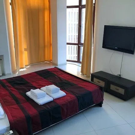 Апартаменти Arcadia Aparts Tenistaya Str