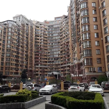 Arcadia Aparts Tenistaya Str Апартаменти